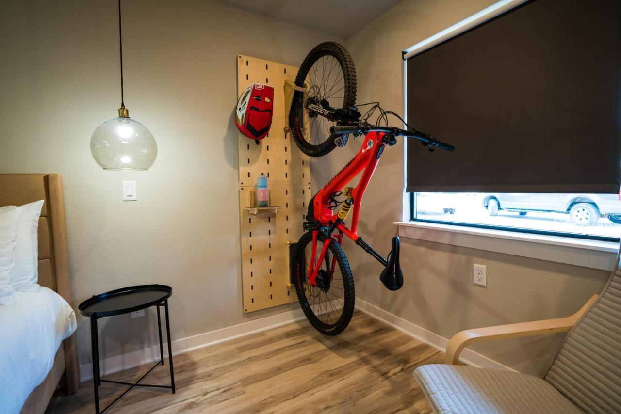 The Bike Inn Bentonville Buitenkant foto