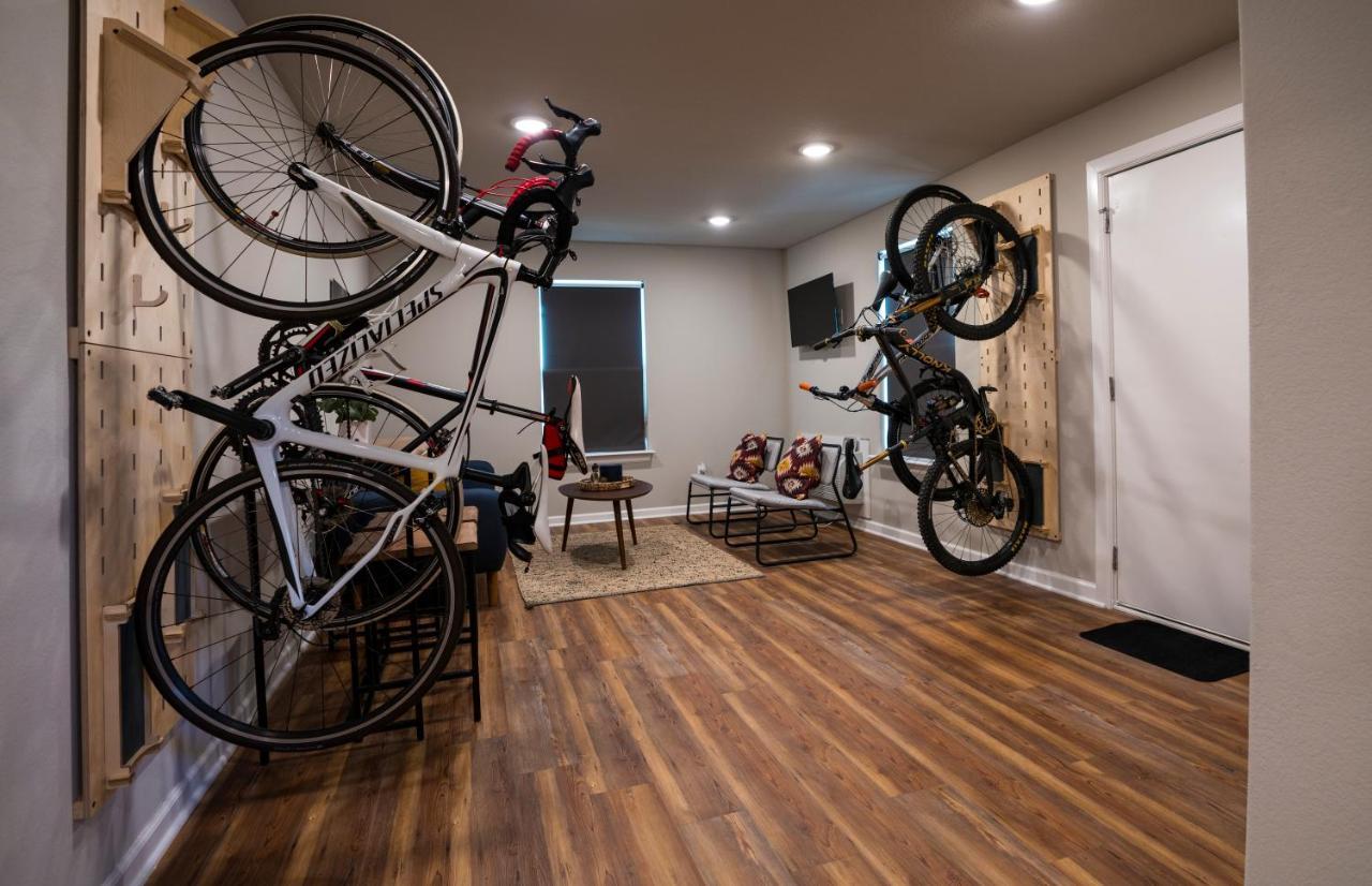 The Bike Inn Bentonville Buitenkant foto
